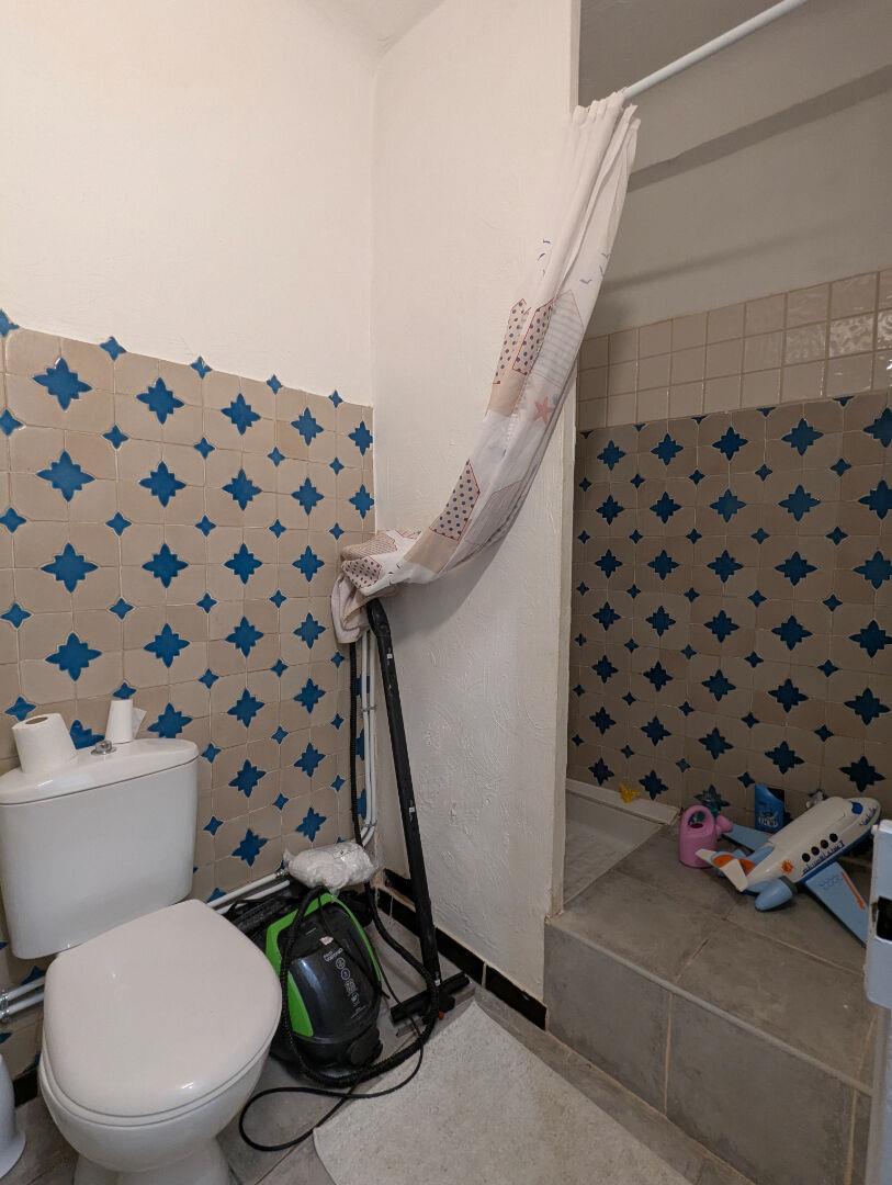 Salernes apartment sold for rent, 3 rooms of 58.95 m² with attic