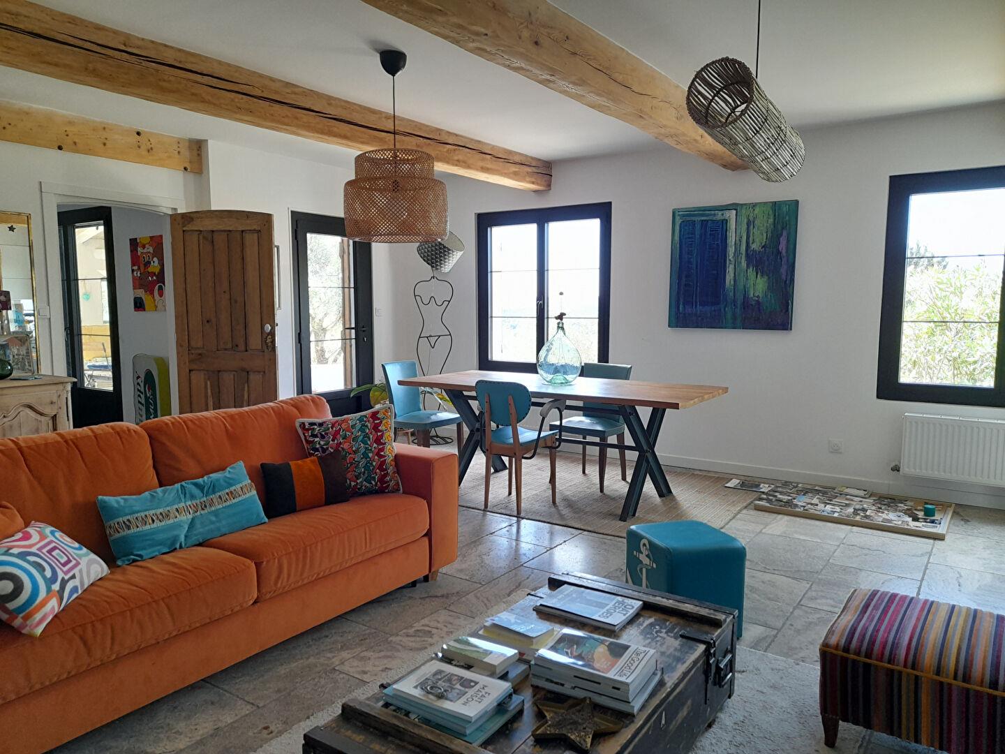 Cotignac, charmig villa med pool och panoramautsikt