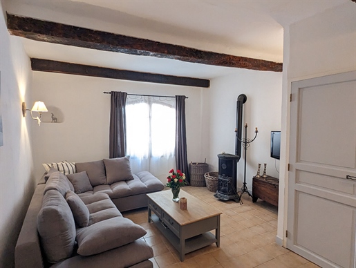 Villecroze, charming village house of 120 m², 4 rooms