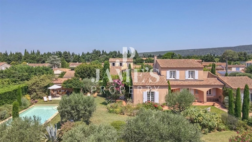 Maison avec piscine - Fontvieille