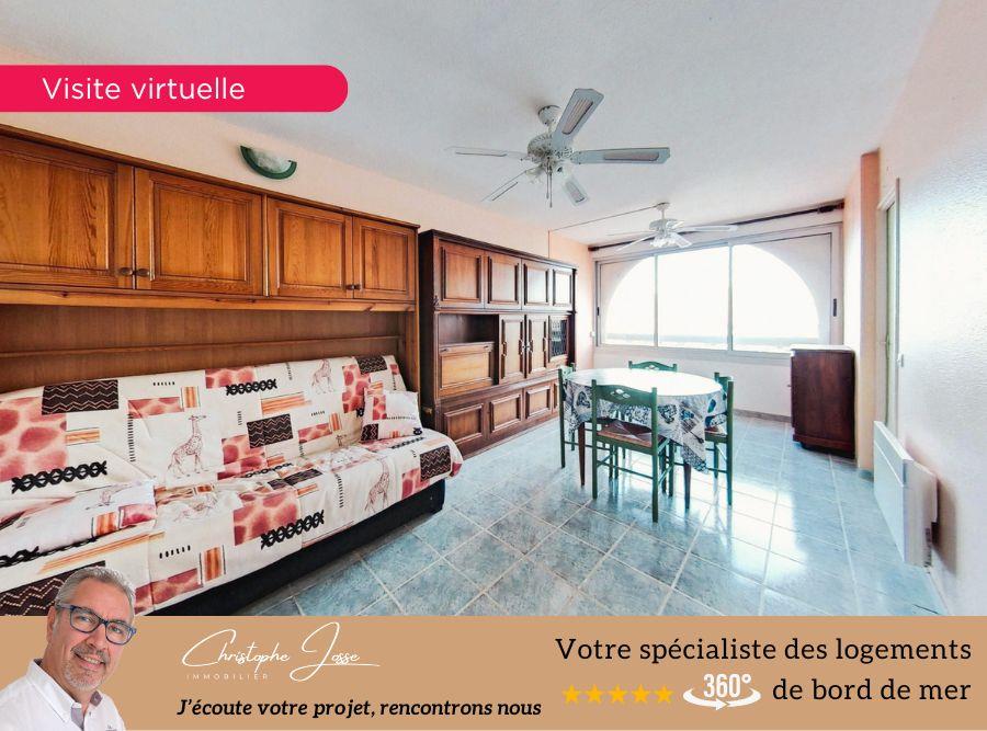 One-Bedroom apartment with breathtaking view of the Port