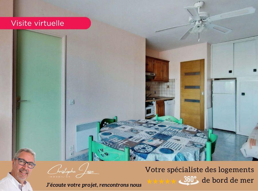 One-Bedroom apartment with breathtaking view of the Port