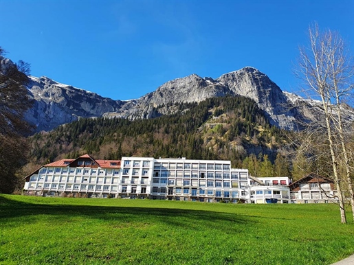 Passy , Building To renovate 80 rooms , 9000 m2 , 30 000 m2 land