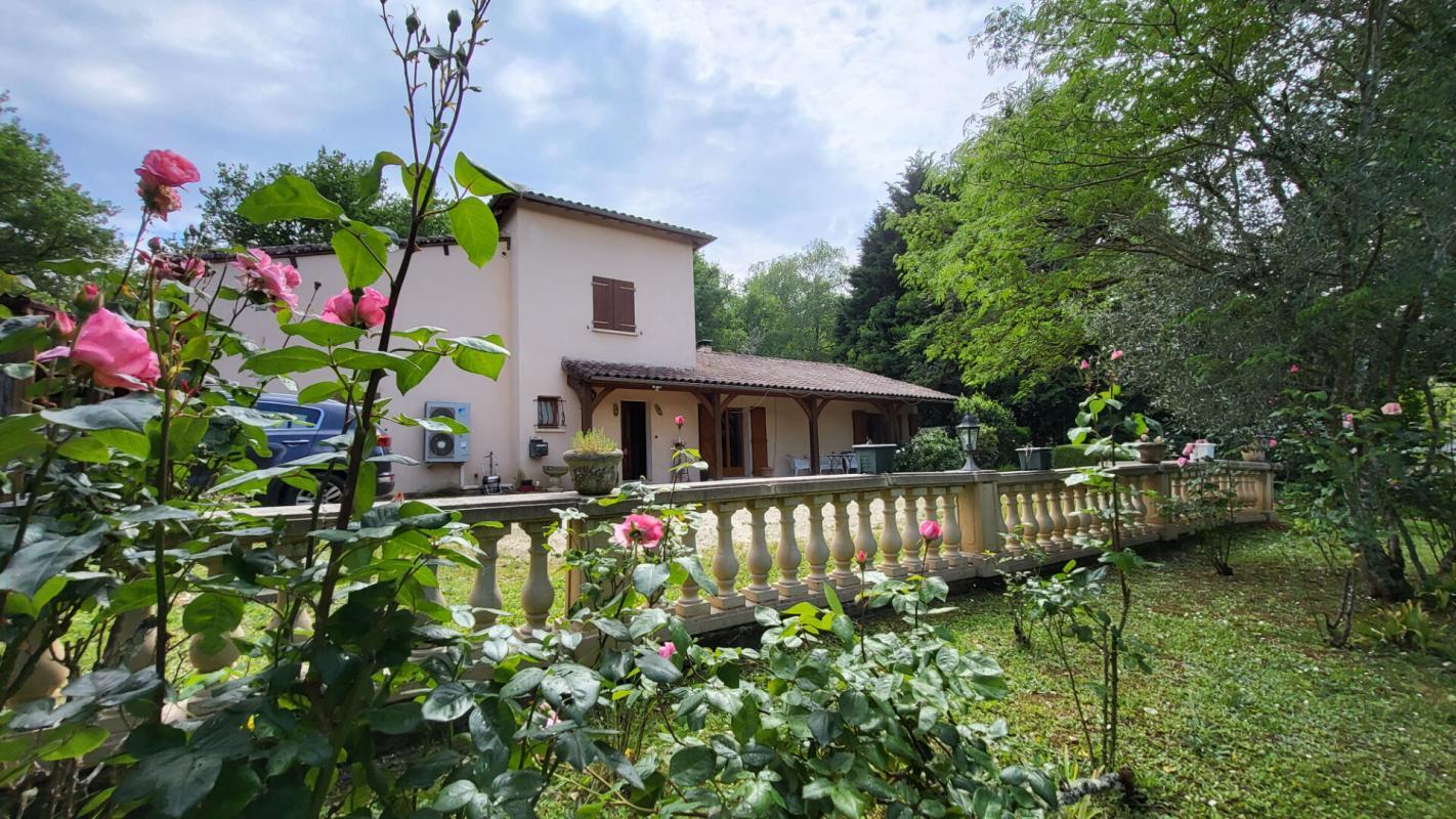 Maison Bourgnac 9 pièce(s) 270 m2