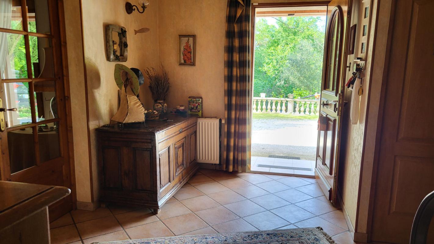 Maison Bourgnac 9 pièce(s) 270 m2