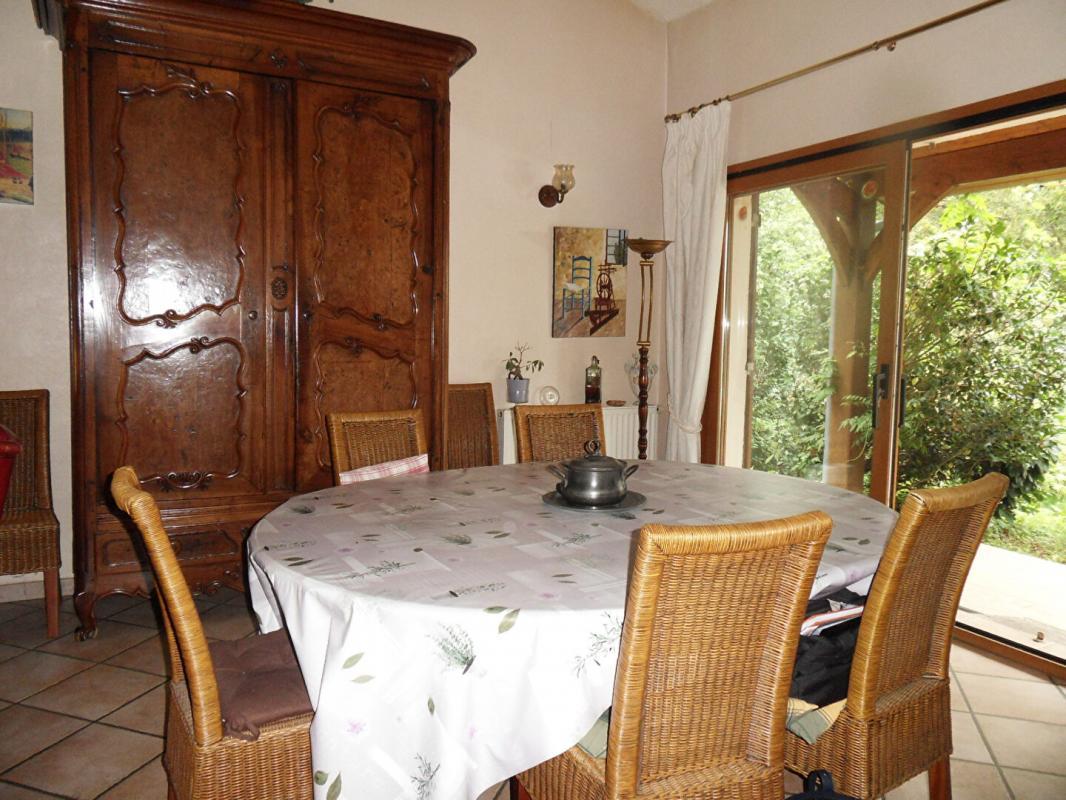 Maison Bourgnac 9 pièce(s) 270 m2