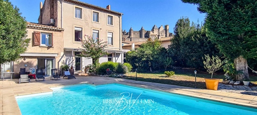 Real Estate Complete At The Foot Of The City Of Carcassonne