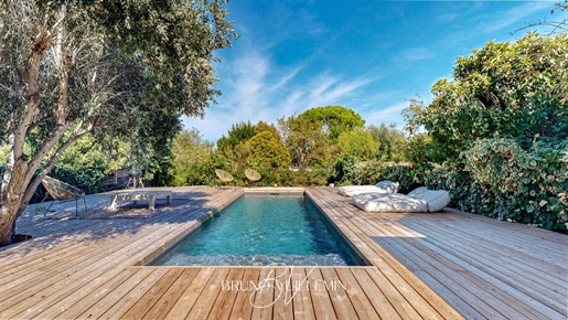 Karaktervolle villa met zwembad in het hart van Carcassonne