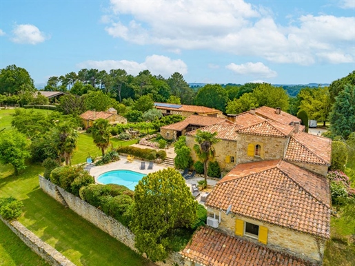 Luxueux Domaine Equestre 22 hectares