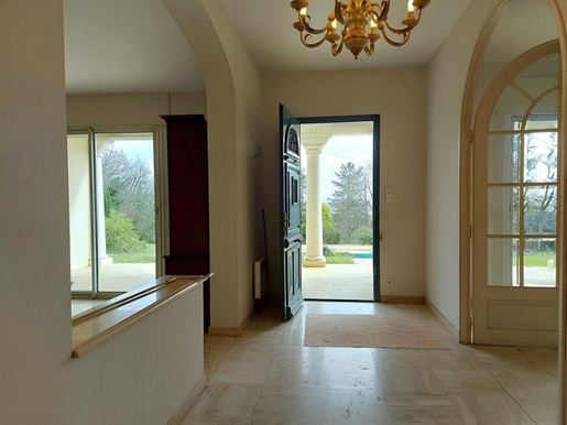 Agen Sud Est : Elegant Provençal Villa 7 room(s) 305 m²