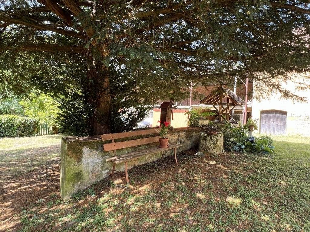 Farmhouse in Corgnac Sur L Isle 6 room(s) 120 m2