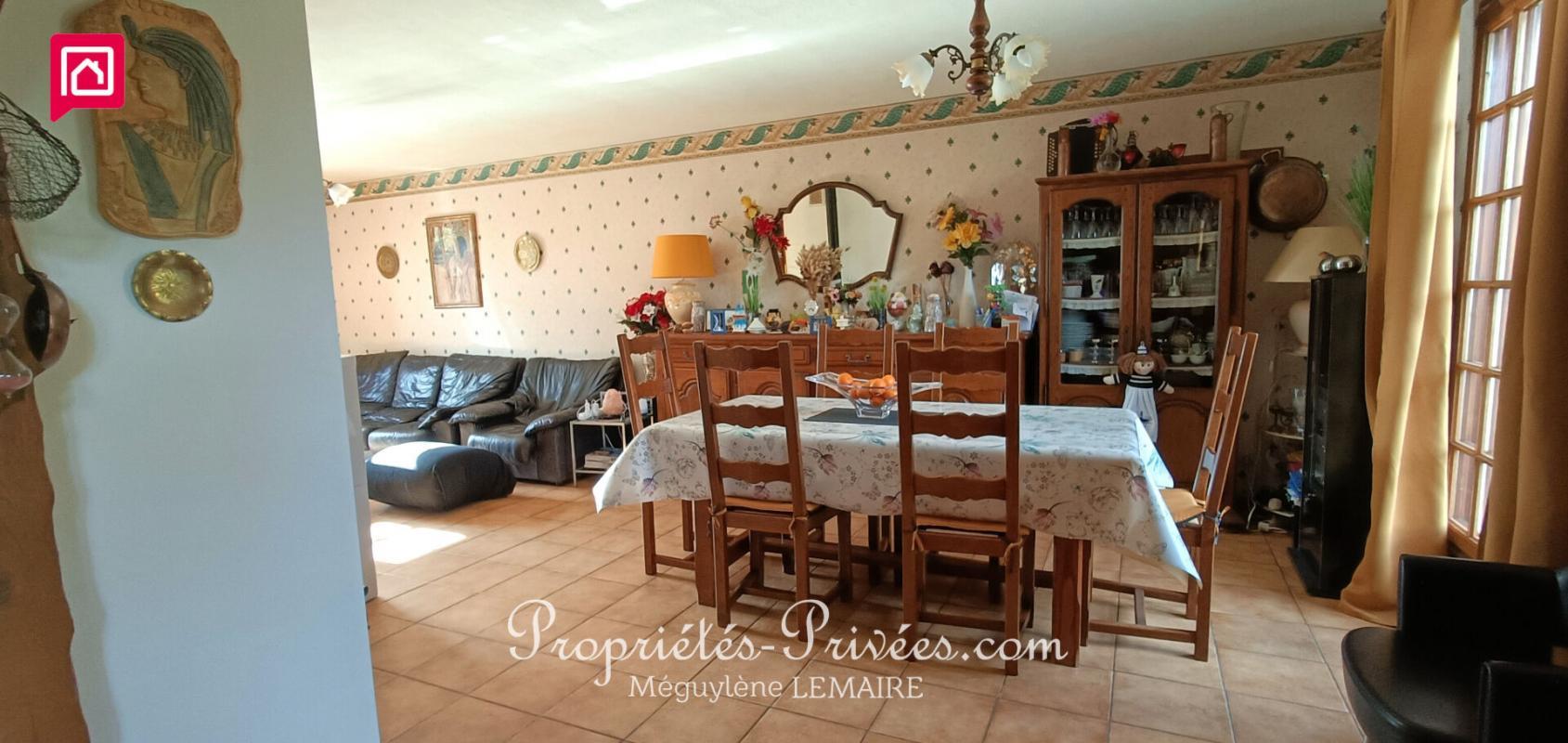 Charming house - 3 bedrooms - basement - garden - Near Damville