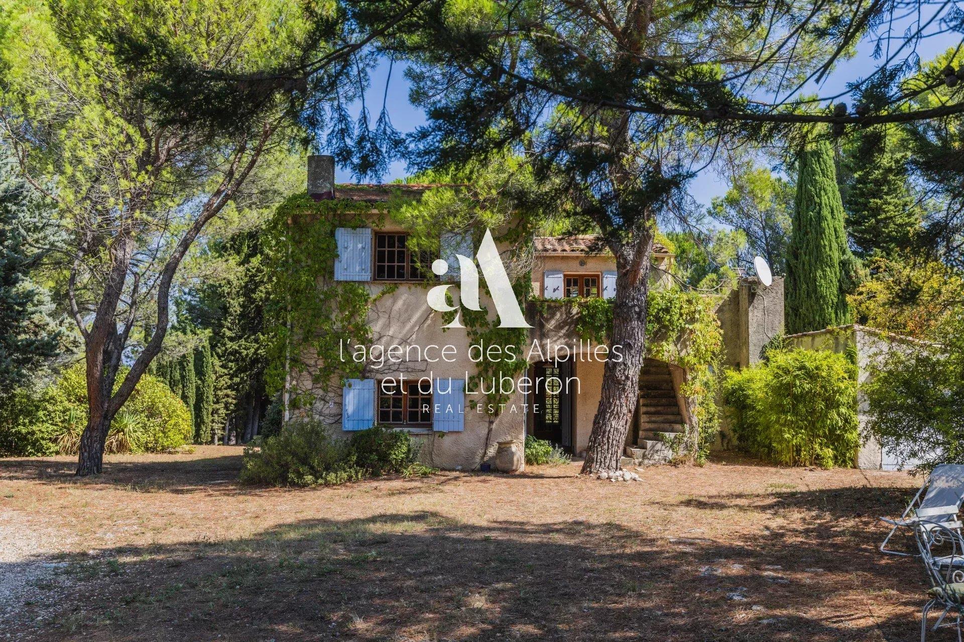 Bonnieux - House With Pool And Views