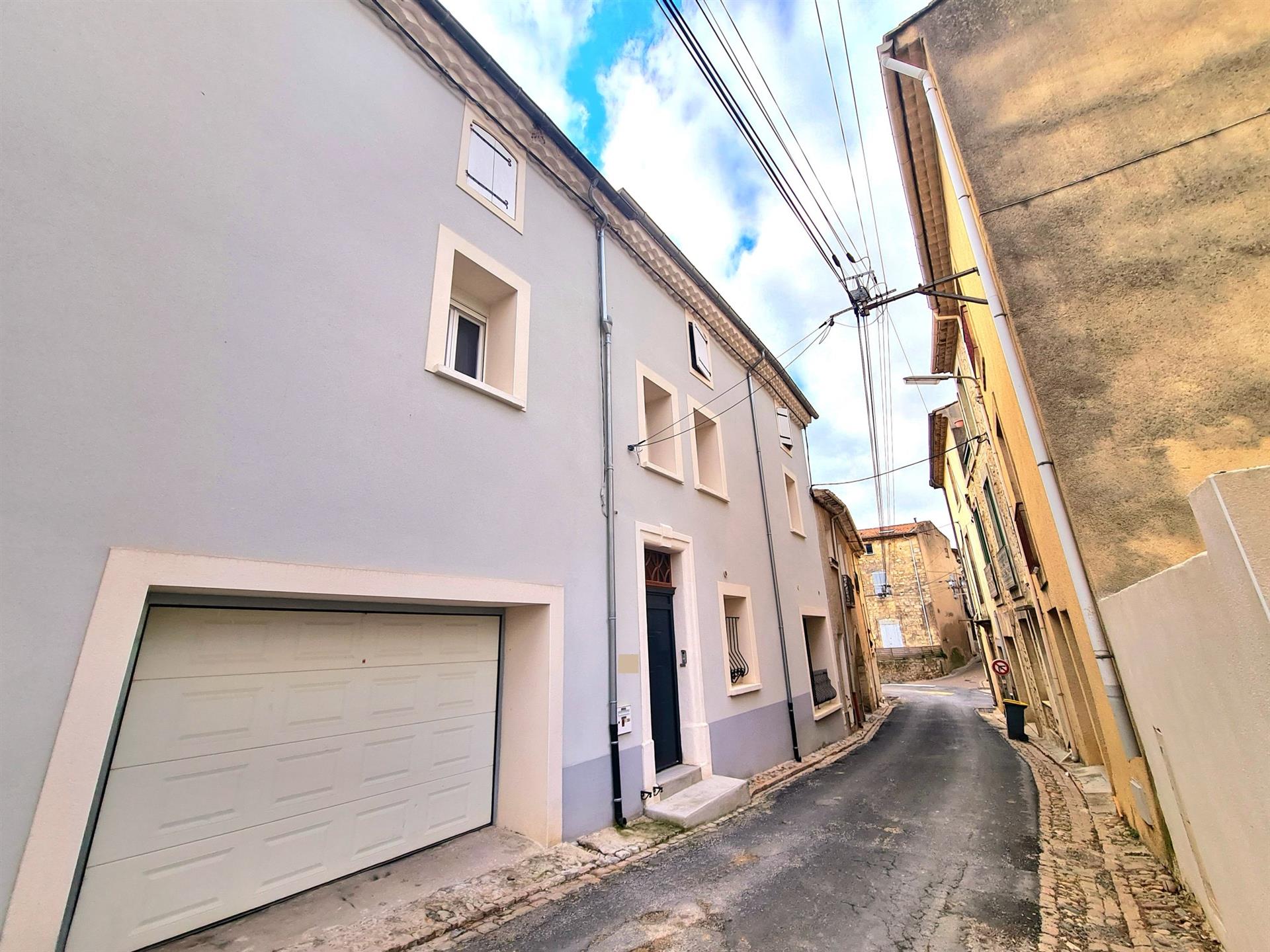 Fully Renovated Maison De Maitre With 5 Bedrooms, Garage, Spa And Superb Terrace