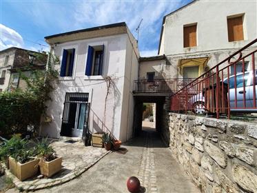 Cute village house with 63 m² of living space, nice location and a pretty terrace.