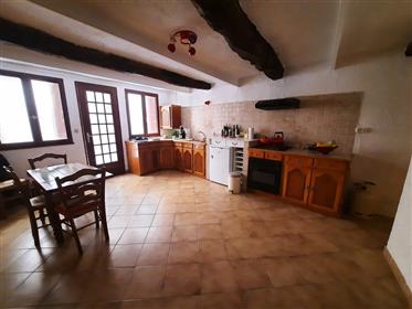 Nice village house with 115 m² of living space and possibility to create a roof terrace.