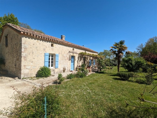 Elegant stone house with landscaped garden and swimming pool, near Lectoure, the art of country livi