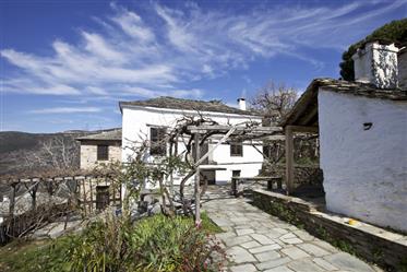 Maison en pierre 145 m² à Agios Lavrentios Pélion