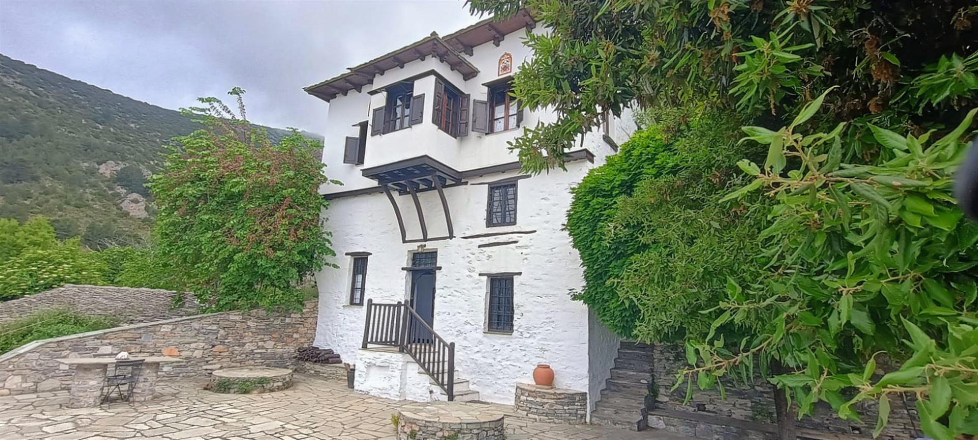 Detached house of 139 sqm with a view in Makrinitsa Pelion