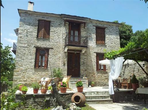 Stone house 208 sqm in Agios Lavrentios Pelion