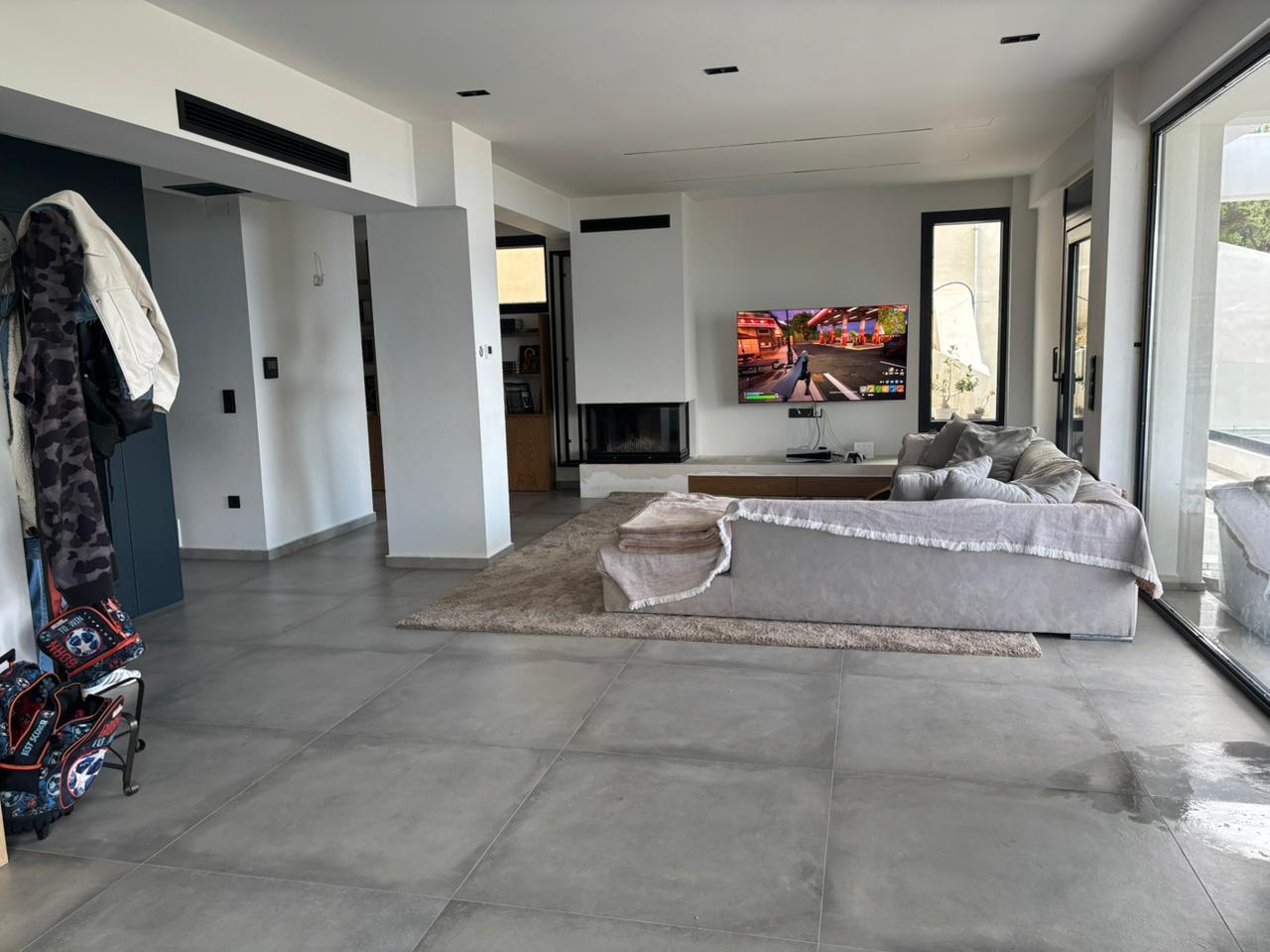 Villa 355 sqm with sea view in Agios Stefanos Volos