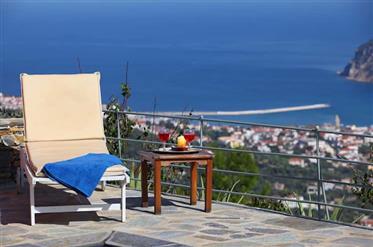 Villa 110 m² avec piscine privée à Skopelos