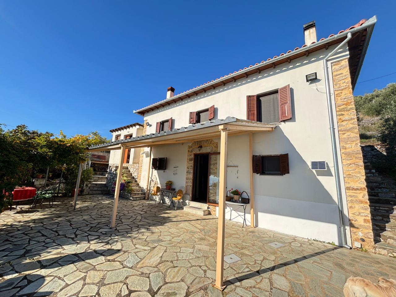 Stenen huis van 105 m² in Agios Athanasios, Pelion