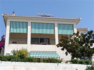 Seafront house 170 sqm in Agios Stefanos