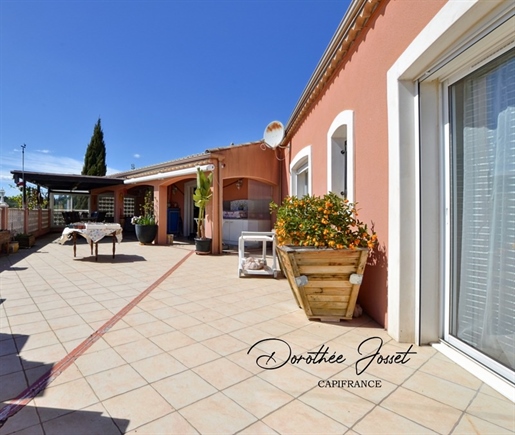 Dpt Hérault (34), for sale Causses Et Veyran house of 180 m² with Master Suite, Swimming Pool, Garde