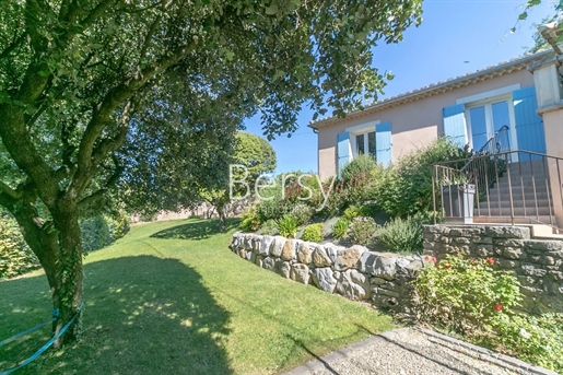 Exclusively - 270m² House at the edge of the village