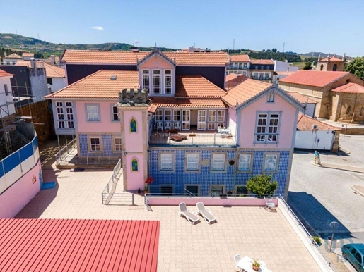 Solar with 9 Rooms in Viseu with 1093,00 m²