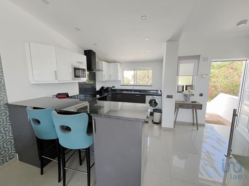 Town House with 2 Rooms in Luz with 108,00 m²