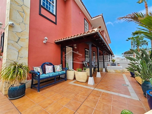 Detached villa in El Galeón, Adeje, Tenerife