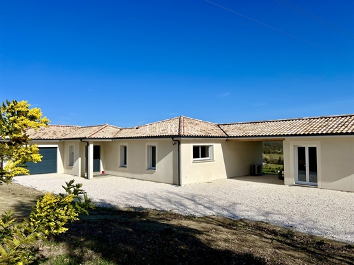 Duras - Splendid modern single-storey house within walking distance of the village with panoramic vi