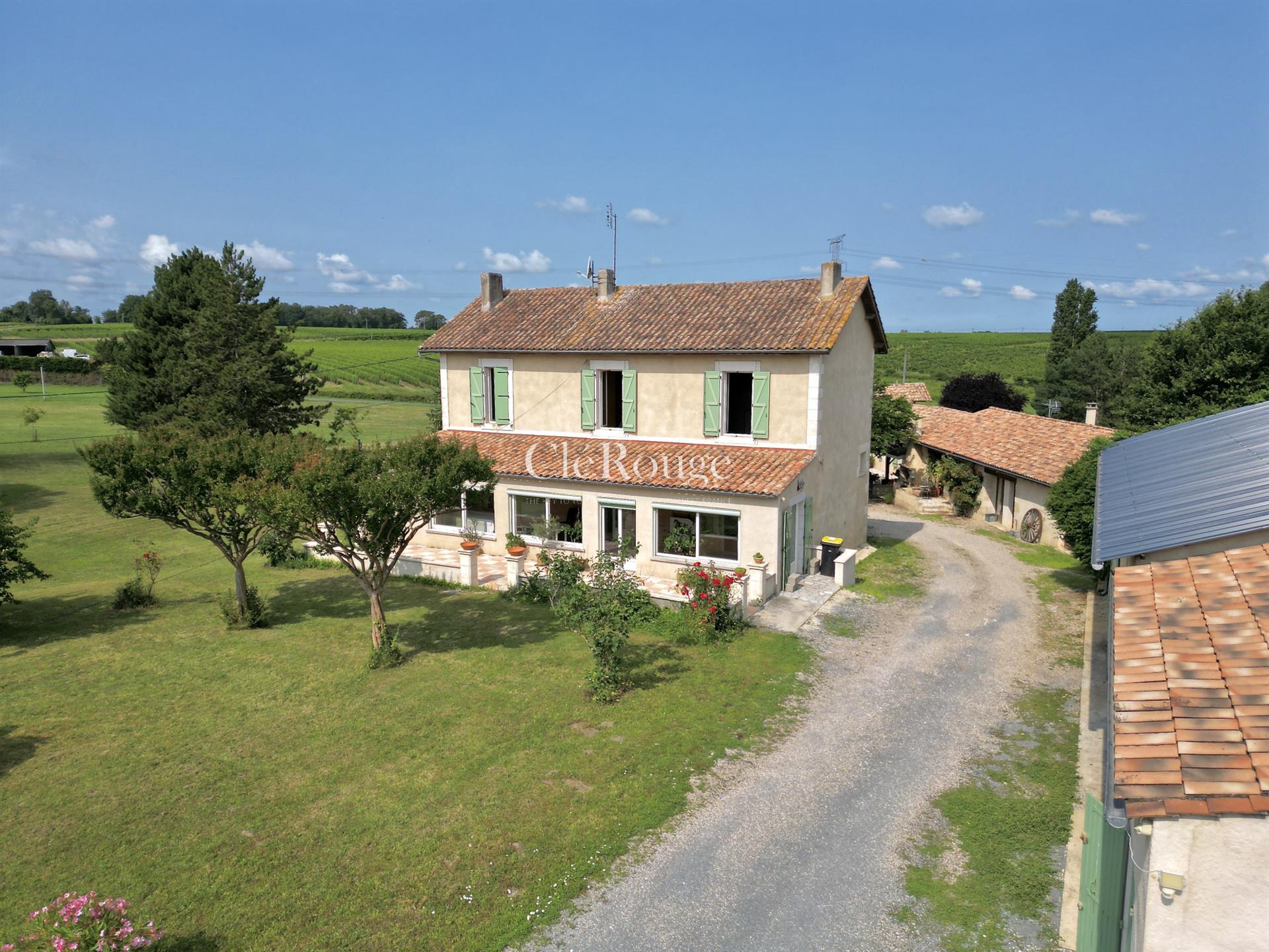 Charming property complex in the Gironde countryside, with swimming pool, 6 hectares of land with po