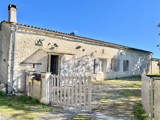 A Renovated Stone Property Set in 2039m2of Grounds, Near Eymet