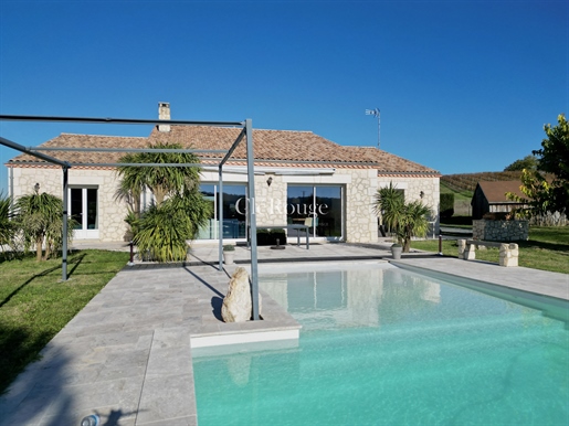In de buurt van Riocaud - Prachtig eigentijds huis met zwembad en uitzicht op de wijngaarden