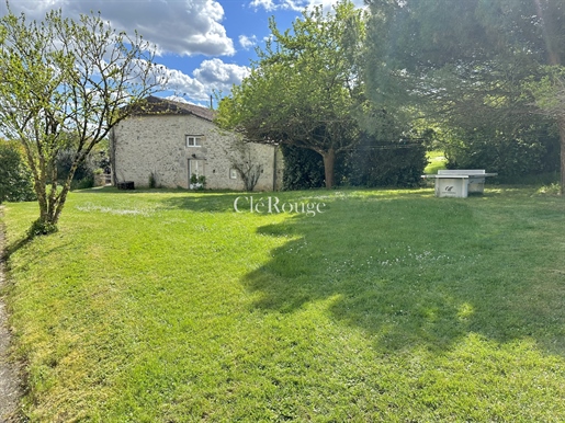 Near Duras - Beautiful property with 2 large gites and swimming pool with 1.8 hectare of land