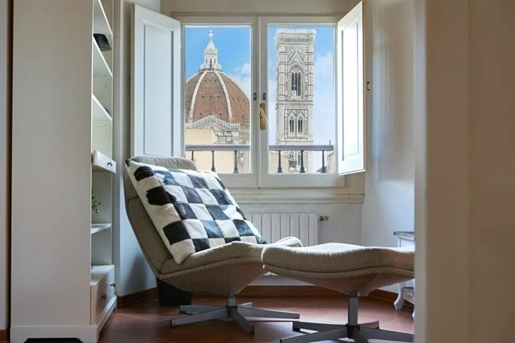 Splendido attico vista Duomo Firenze ad.ze Via Tornabuoni