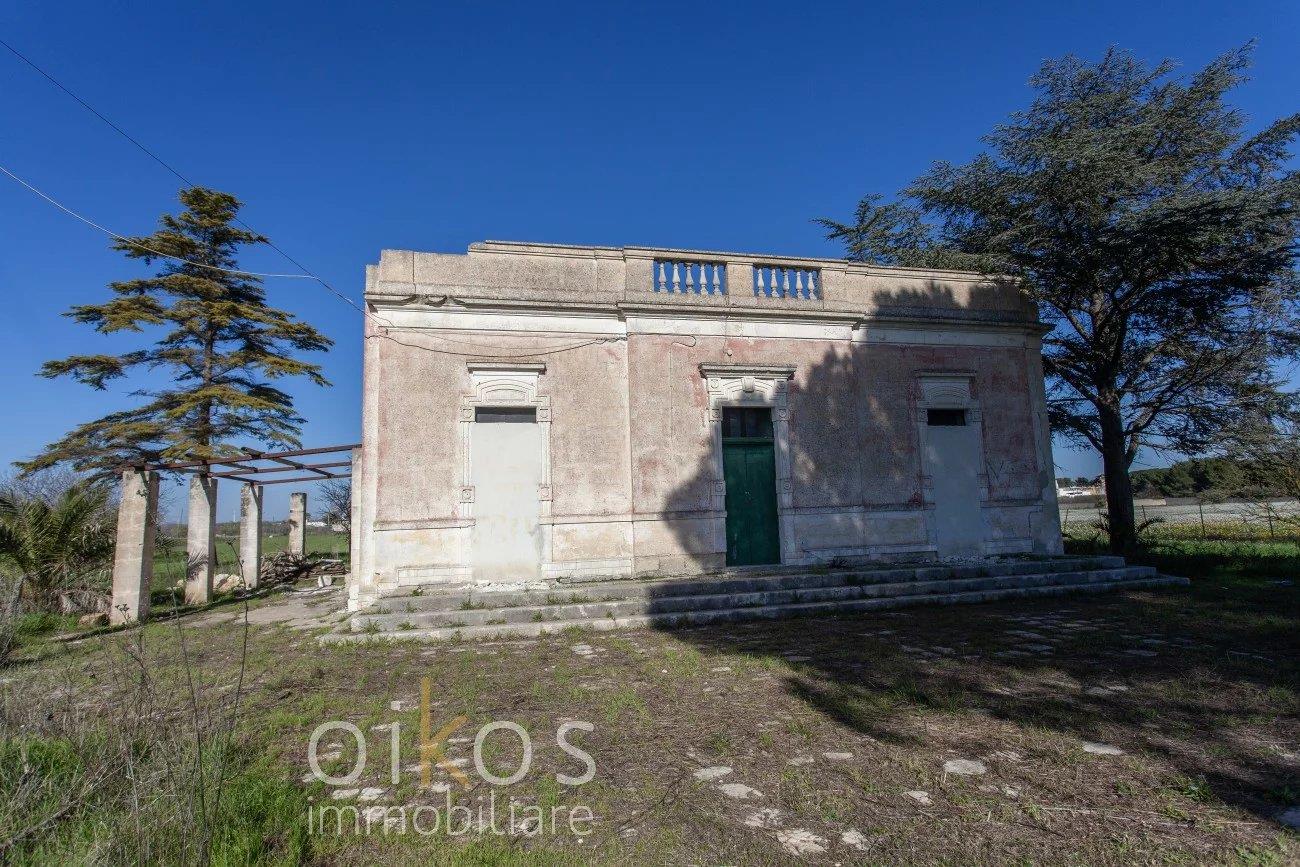 Period villa for sale in Francavilla Fontana