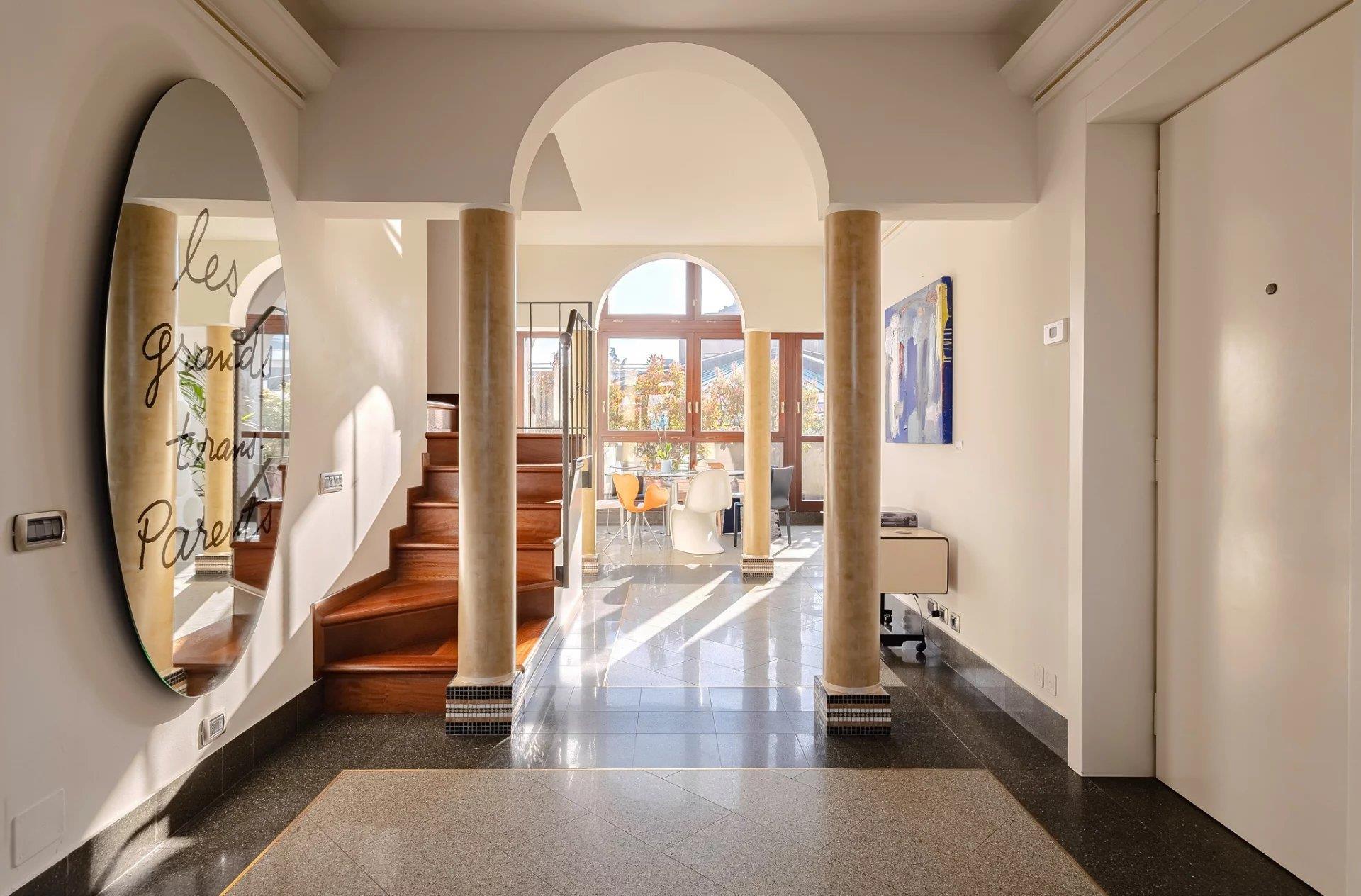 Geräumiges Penthouse in Monza bei Mailand zu verkaufen