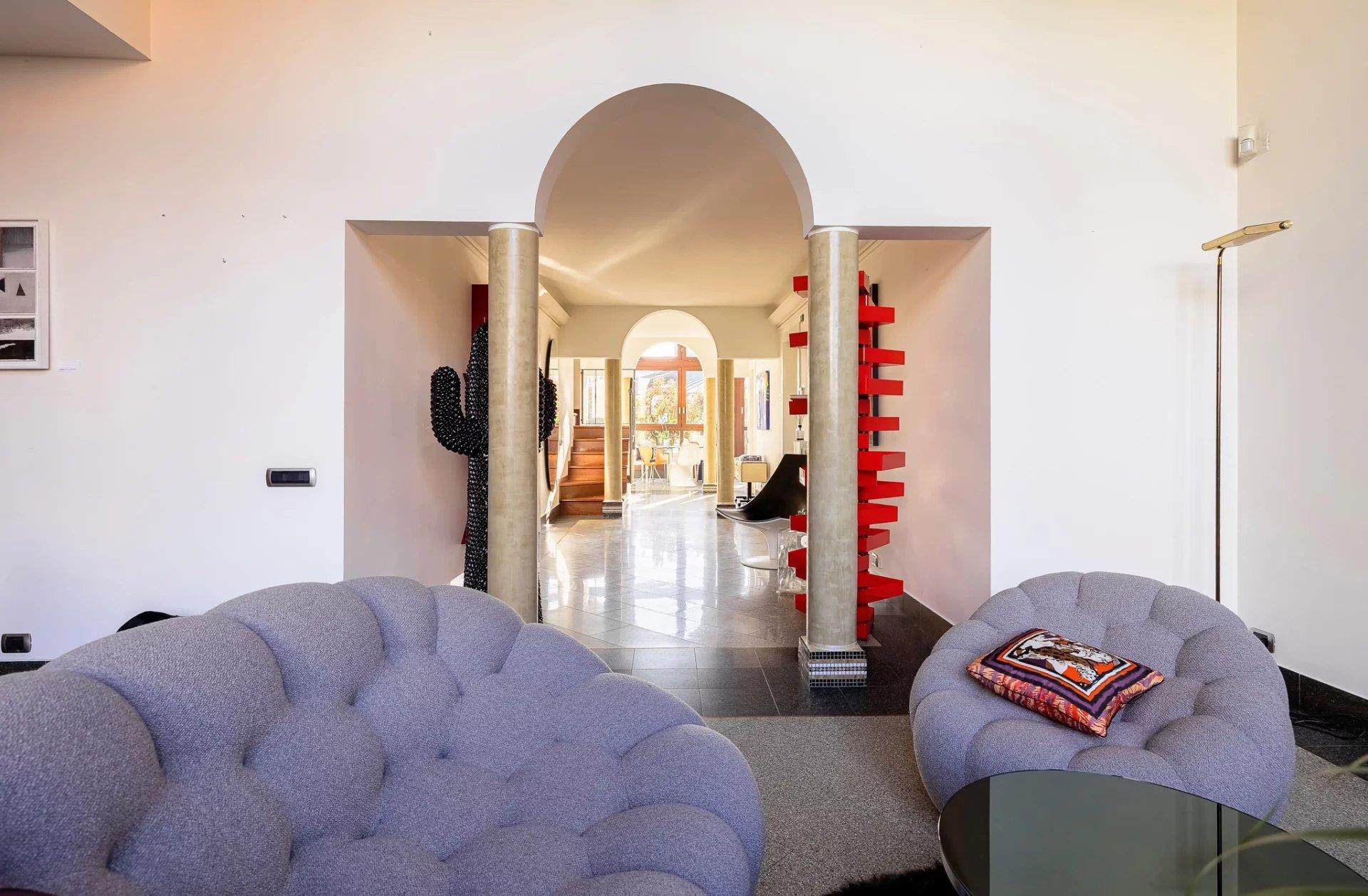 Geräumiges Penthouse in Monza bei Mailand zu verkaufen