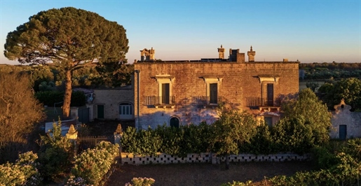 A luxurious country estate in Salento, 7 bedrooms and pool