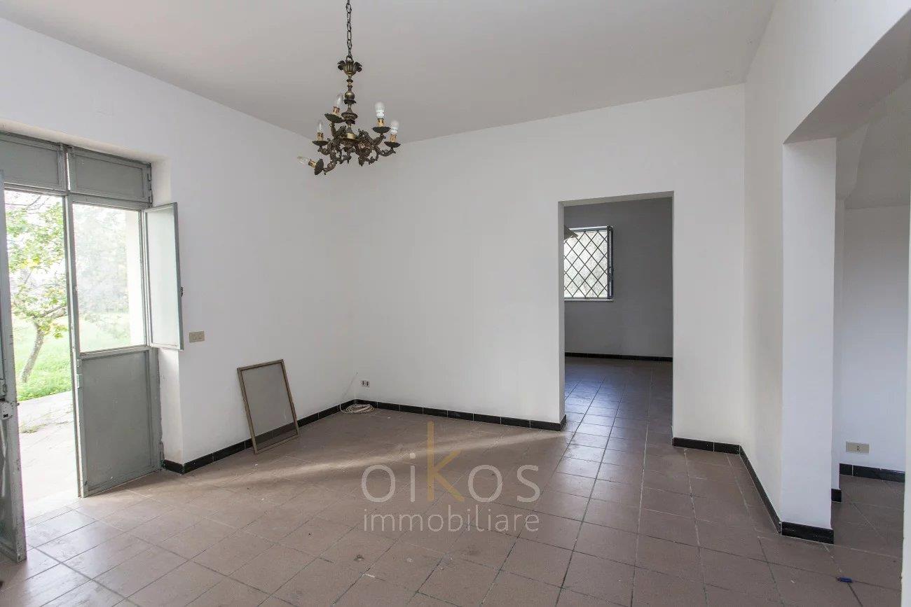2+ bedrooms villa with garden