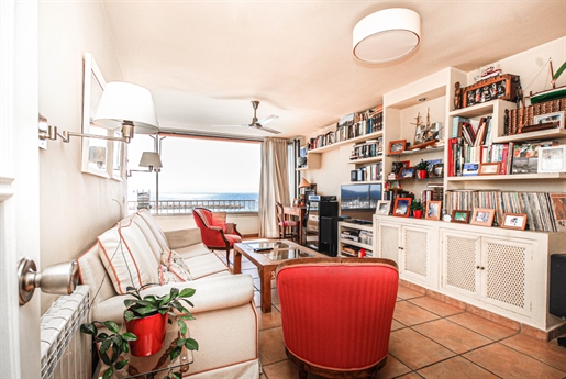 Precioso apartamento en primera línea en Puerto Portals