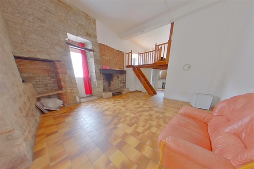 2 appartements plus atelier, centre village de Saint Antonin Noble Val