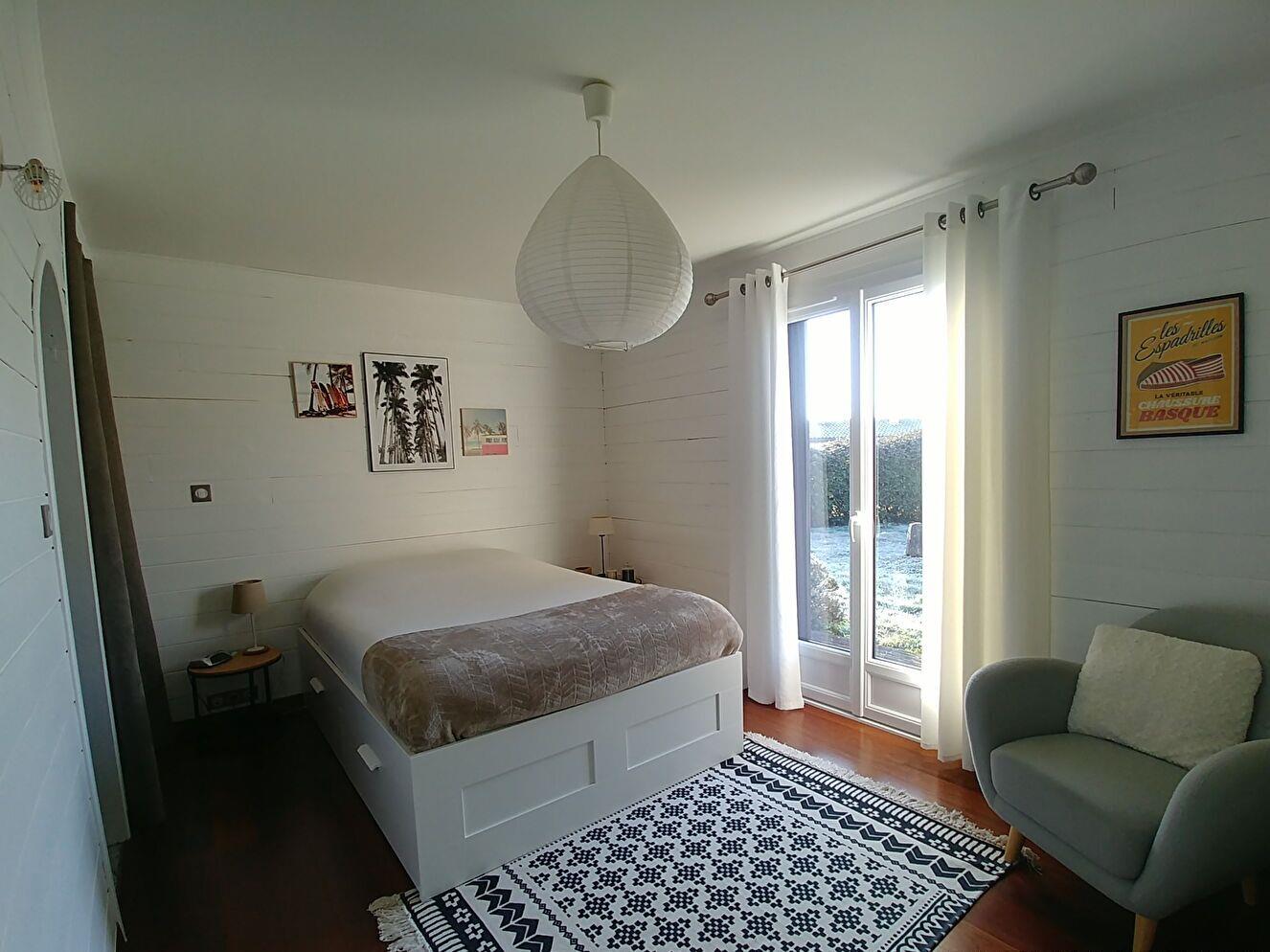 Single-storey house in the countryside of Caussade