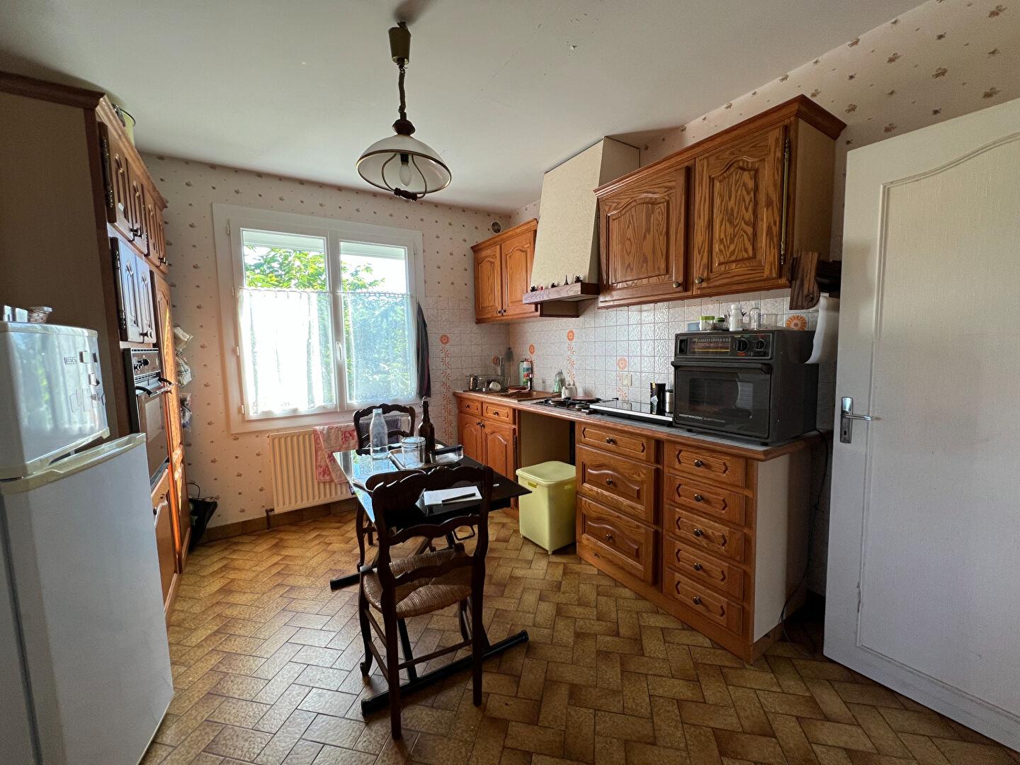 House Caussade Shops within walking distance