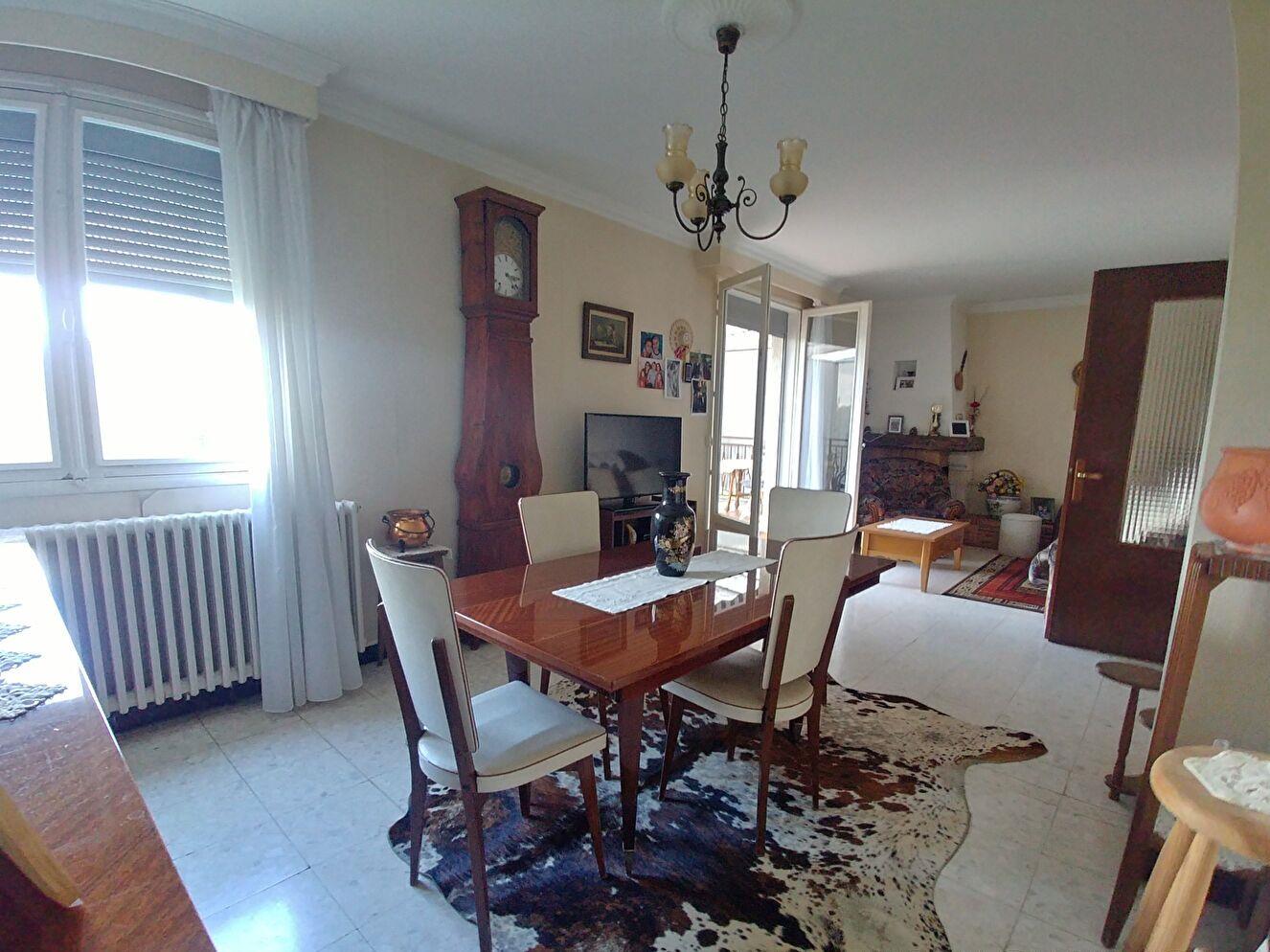House in Caussade - close to the town centre