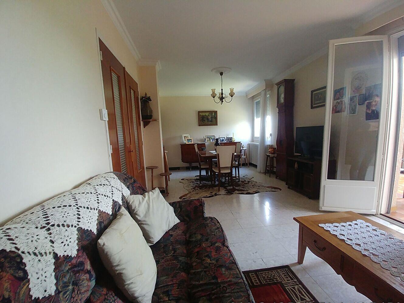 House in Caussade - close to the town centre